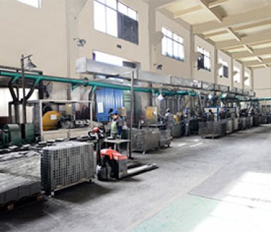 廠房?jī)?nèi)景